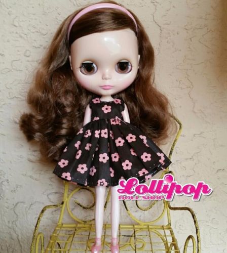 Factory Type Neo Blythe Doll Brown Hair - Includes Outfit
