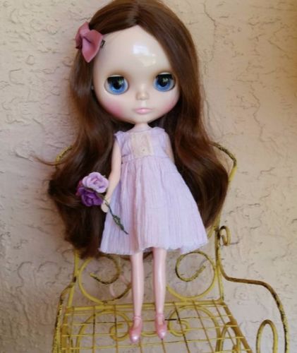 Factory Type Neo Blythe Doll Brown Hair - Includes Outfit