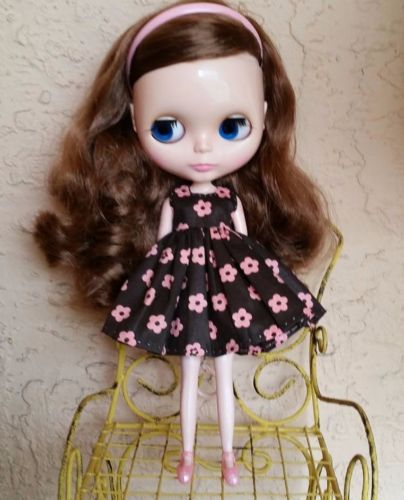Factory Type Neo Blythe Doll Brown Hair - Includes Outfit