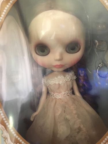 Takara-Neo Blythe doll - Bianca Pearl (12" NRFB MINT Brand New) LE US Seller