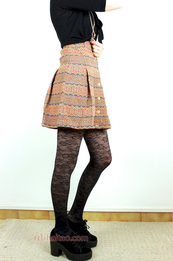 French vintage Junior Teen Girls 1960s wool Printed Skirt Ethnic Pattern High Waisted Flared Button
