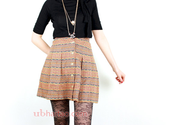 French vintage Junior Teen Girls 1960s wool Printed Skirt Ethnic Pattern High Waisted Flared Button