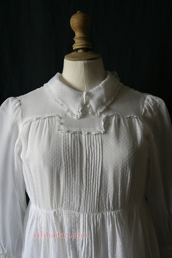 Vintage French white cotton dress for young girl
